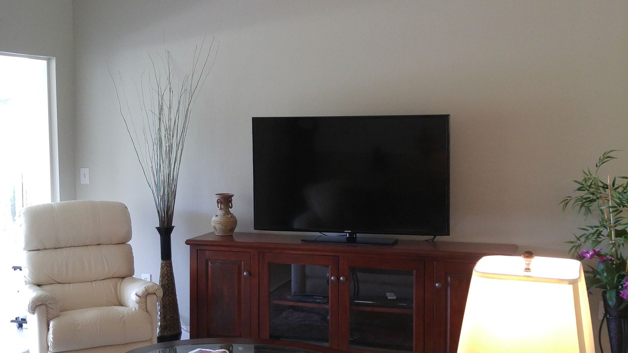 Photo of Livingroom in Pelican Bay