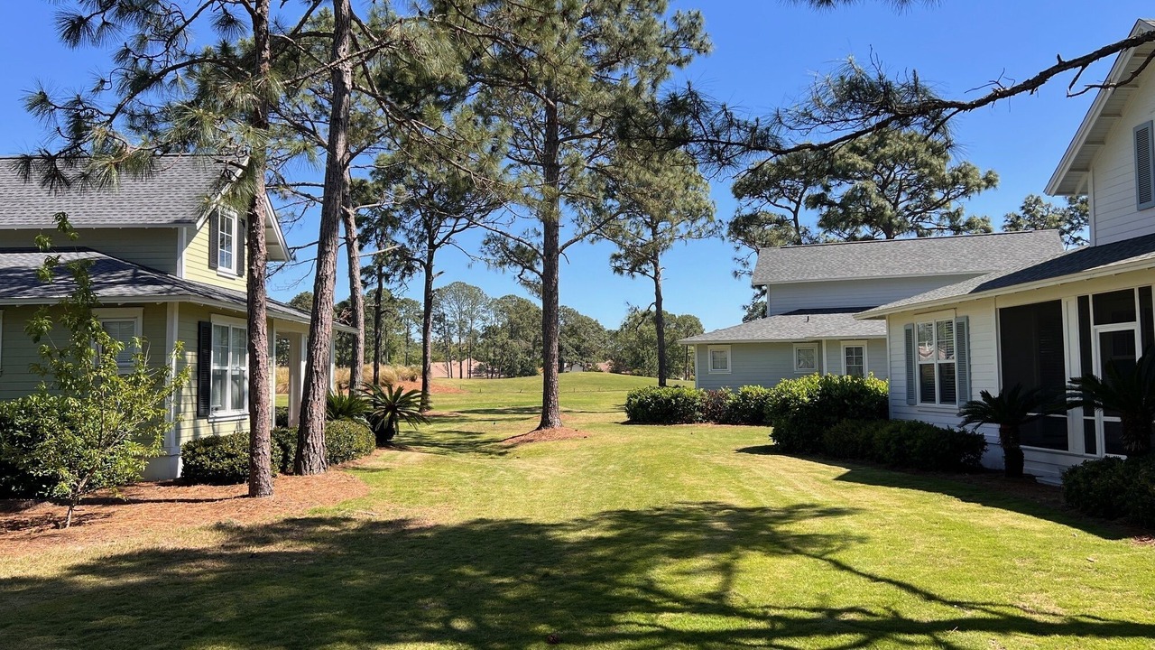 Photo of Others in Laurel Grove