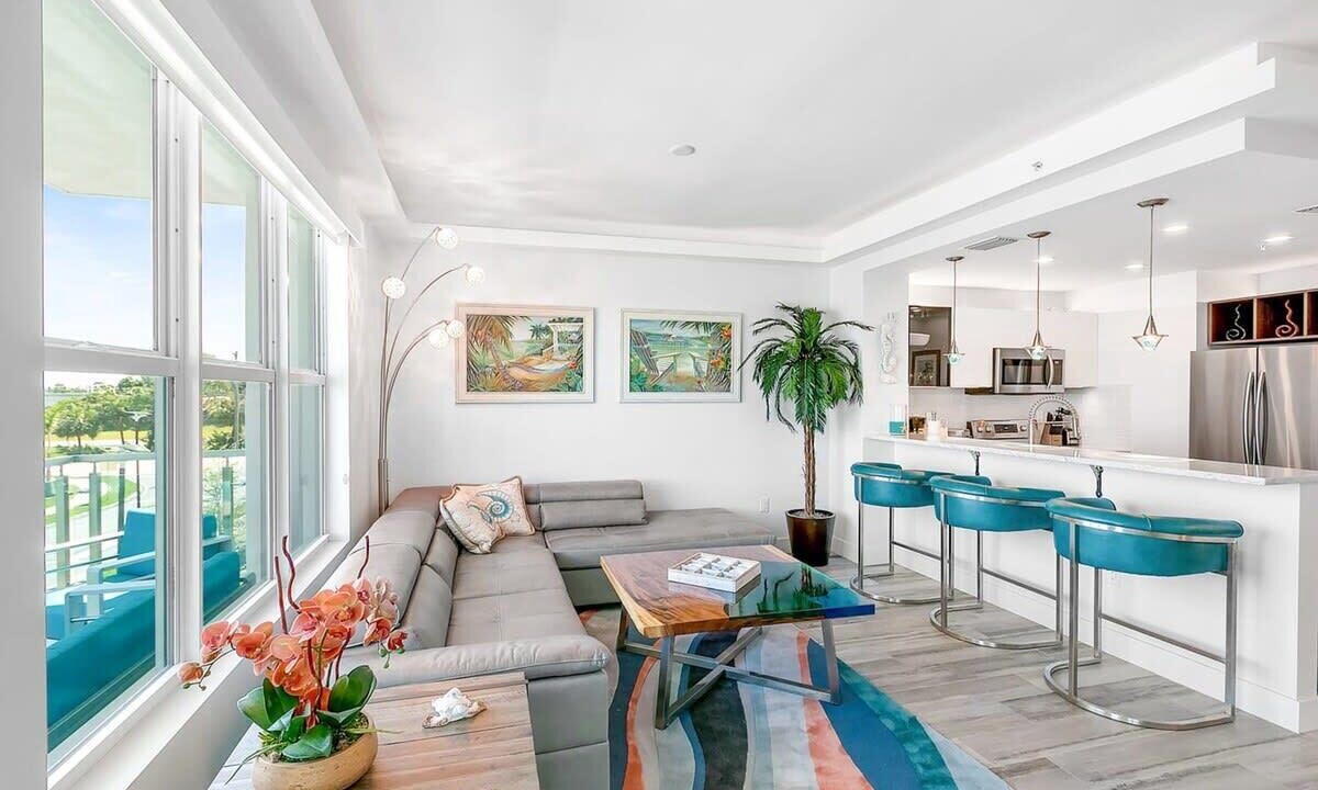 Photo of Livingroom in Merritt Island