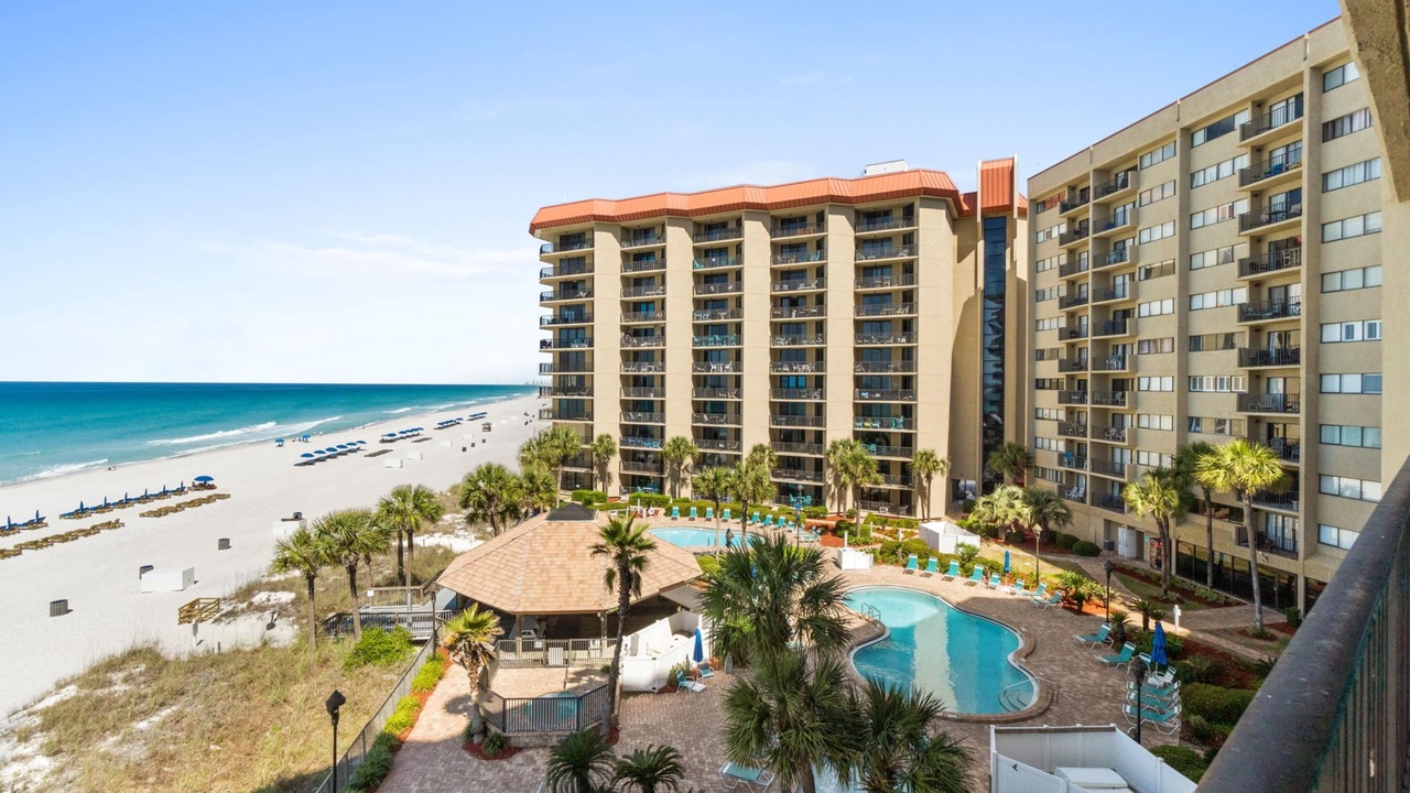 Photo of Outdoor in Biltmore Beach