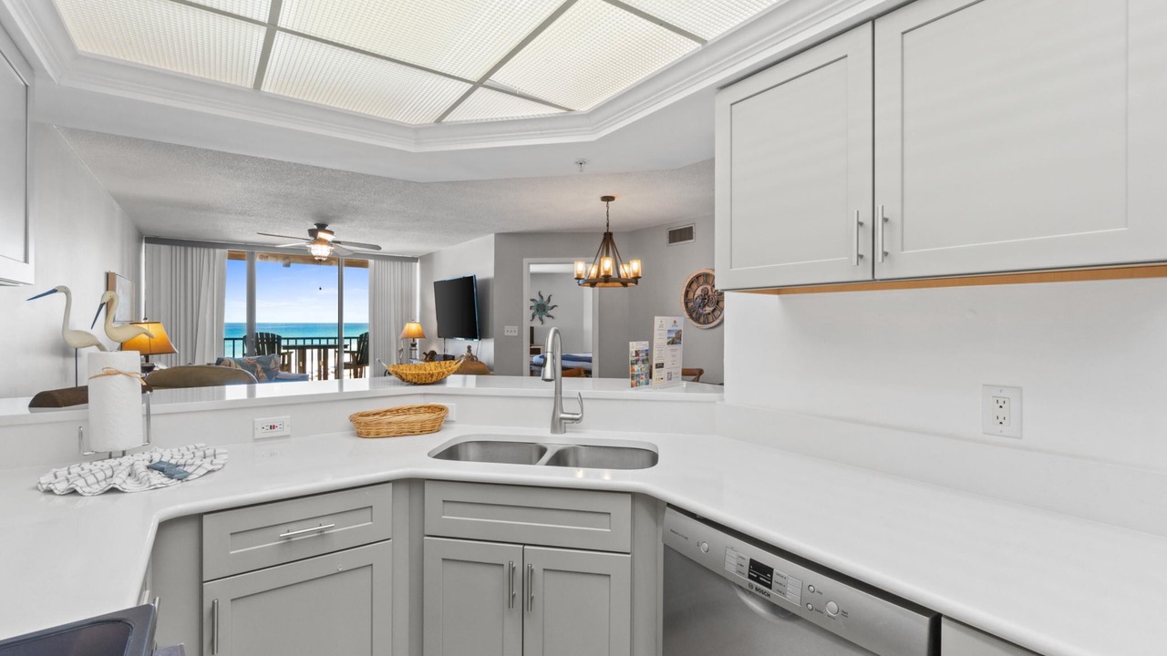 Photo of Kitchen in Biltmore Beach