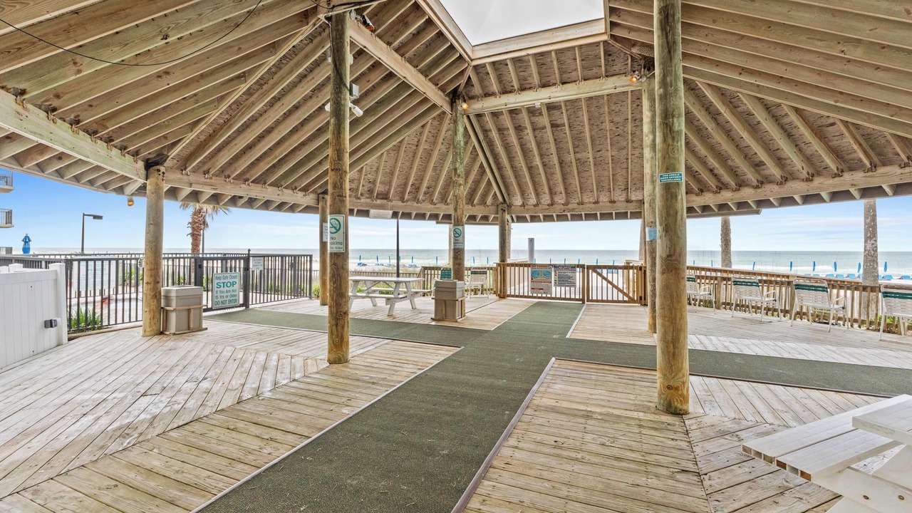 Photo of Patio Balcony in Biltmore Beach