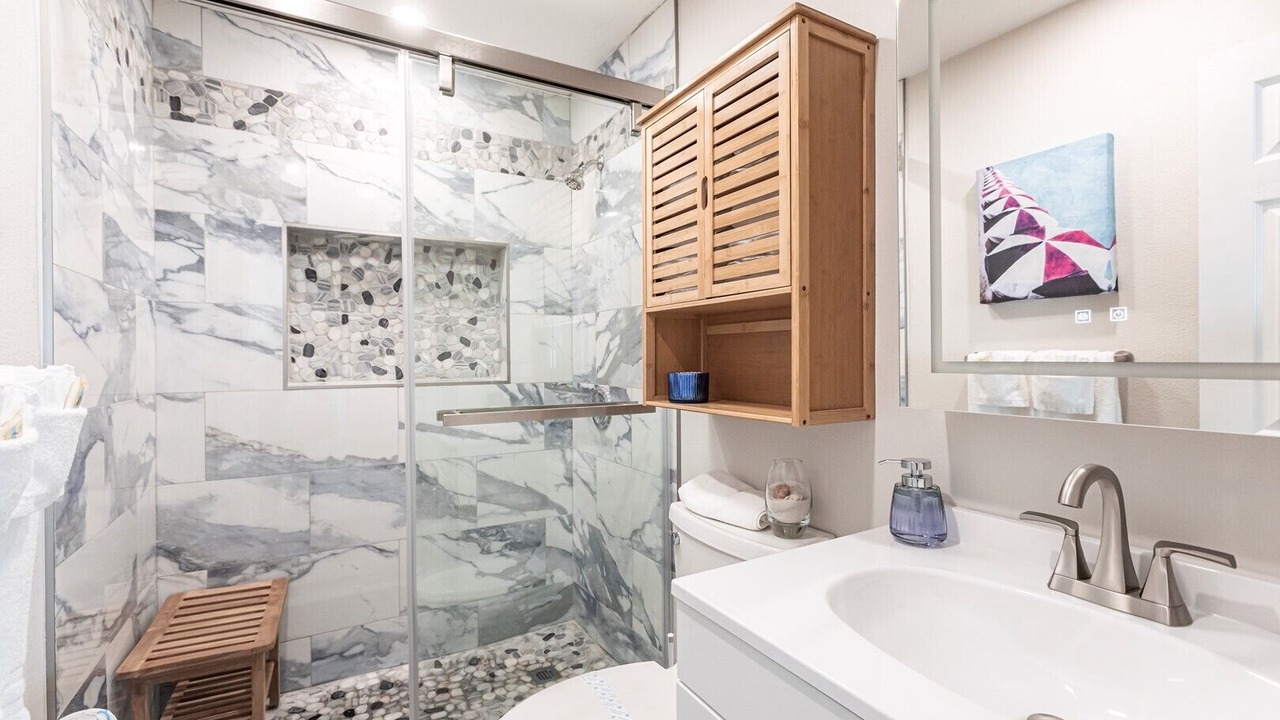 Photo of Bathroom in Aloha Kai