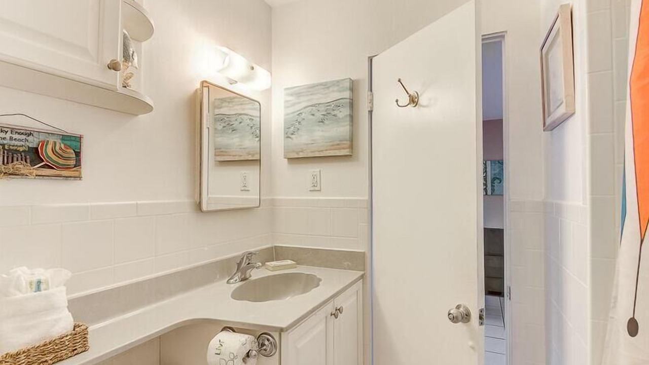 Photo of Bathroom in Aloha Kai