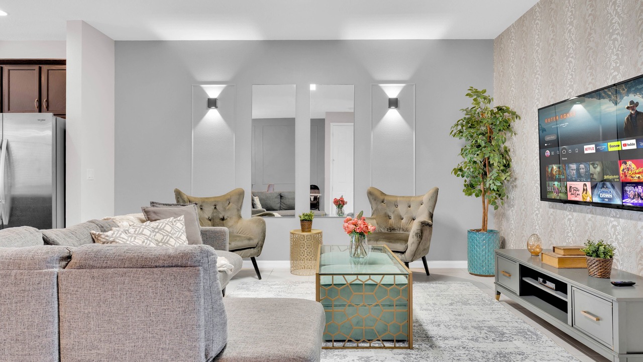 Photo of Livingroom in Four Corners
