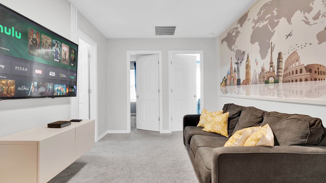 Photo of Livingroom in Four Corners