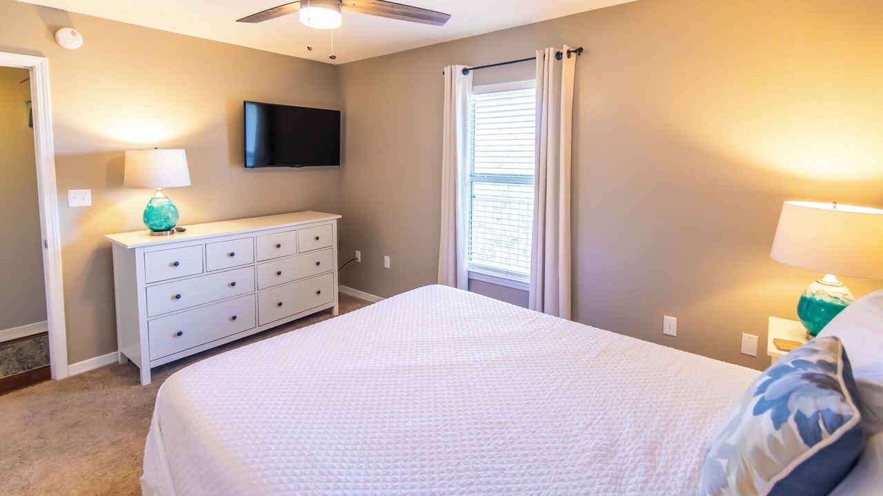 Photo of Bedroom in Gulf Place