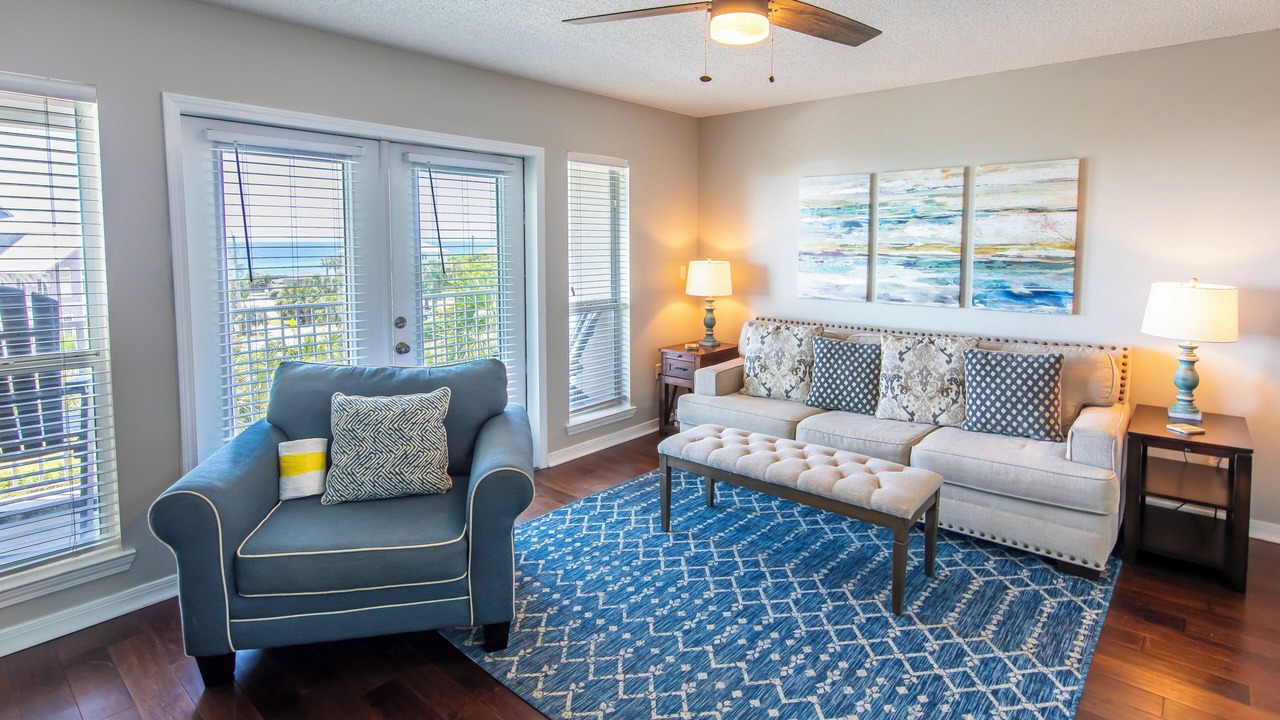 Photo of Livingroom in Gulf Place