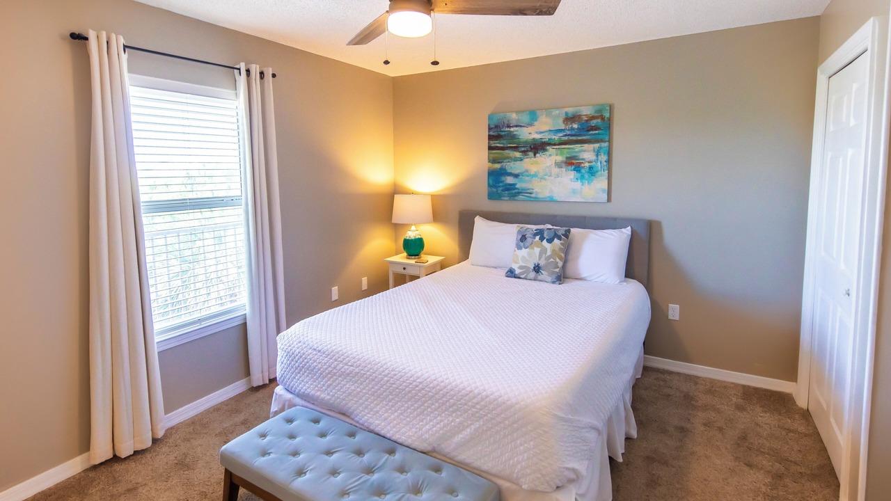 Photo of Bedroom in Gulf Place
