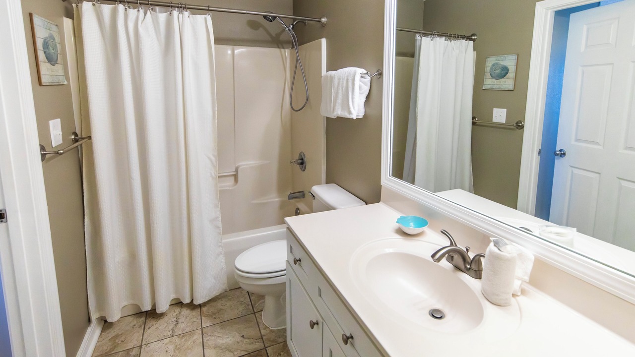 Photo of Bathroom in Gulf Place