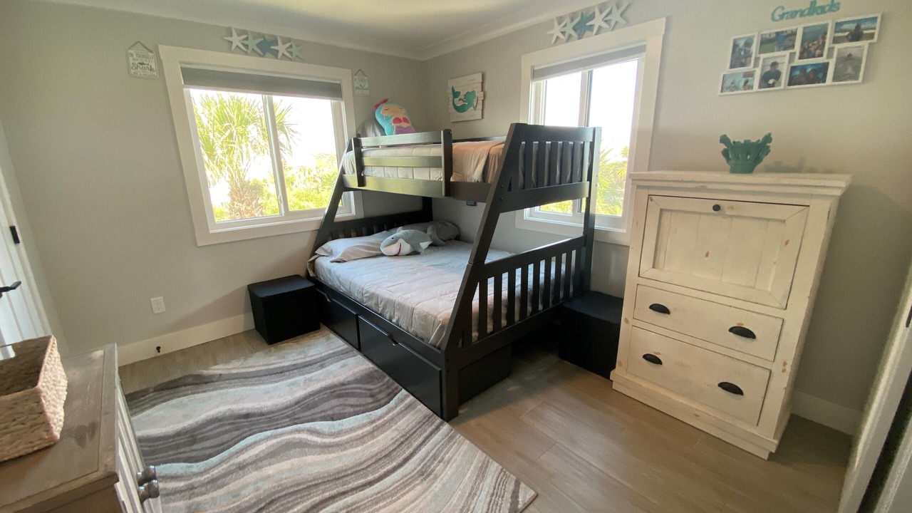 Photo of Bedroom in Crescent Beach