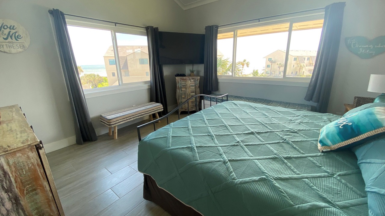 Photo of Bedroom in Crescent Beach
