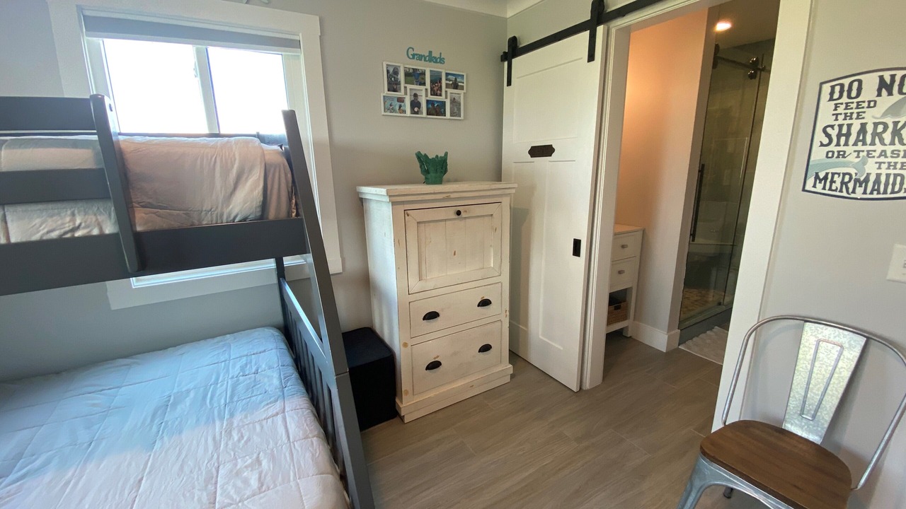 Photo of Bedroom in Crescent Beach