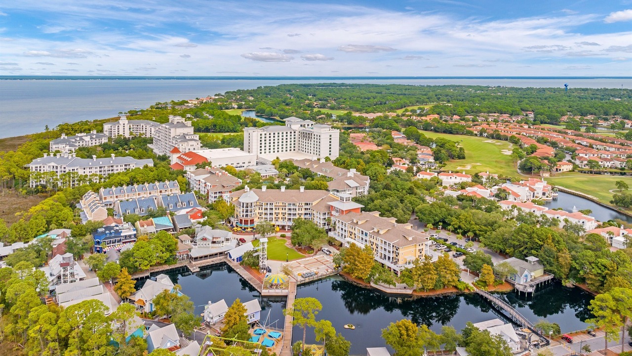 Photo of Others in Baytowne Wharf