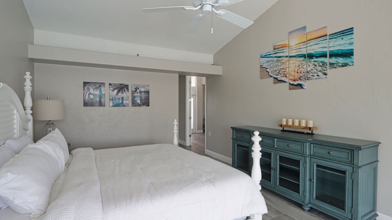 Photo of Bedroom in Fort Myers Shores