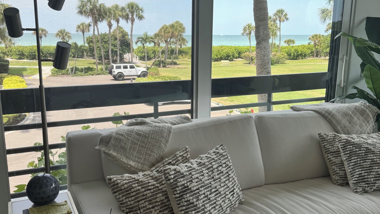 Photo of Livingroom in Longboat Key