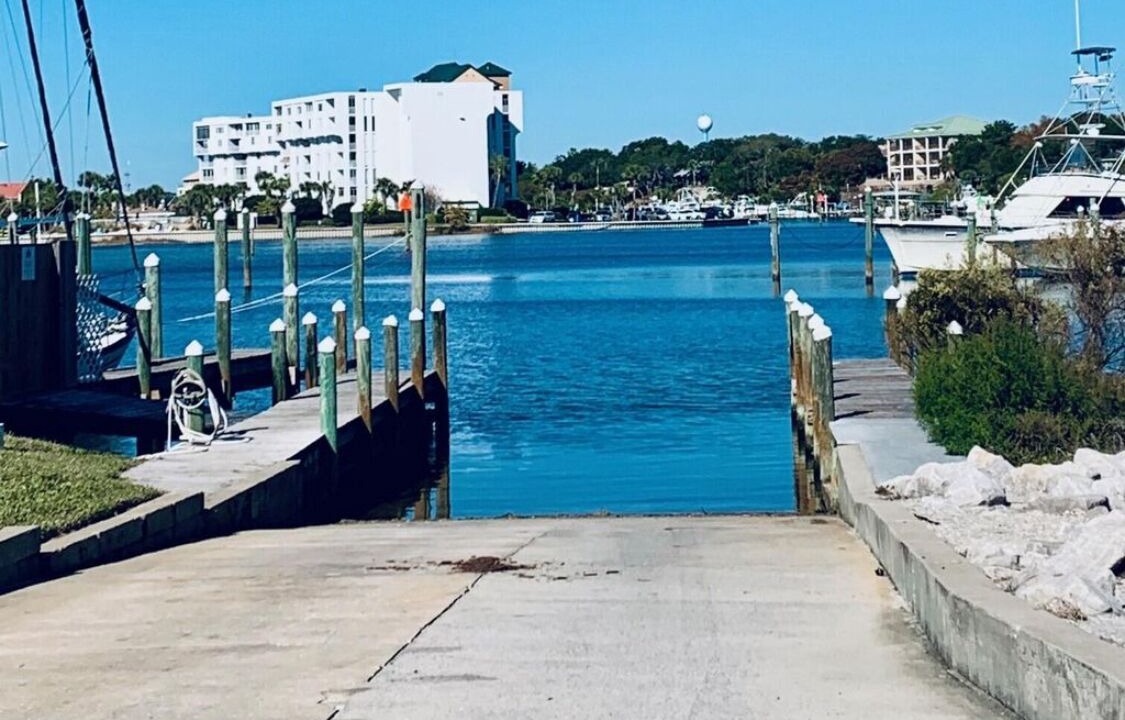 Photo of Others in Holiday Isle