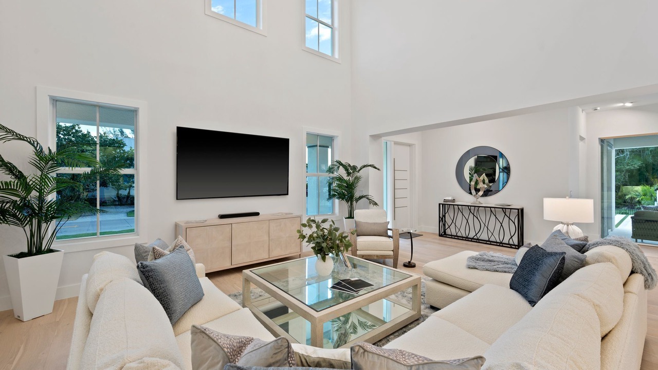 Photo of Livingroom in East Naples