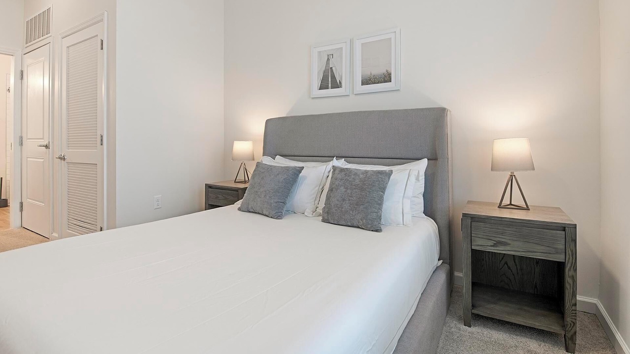 Photo of Bedroom in Florida Center