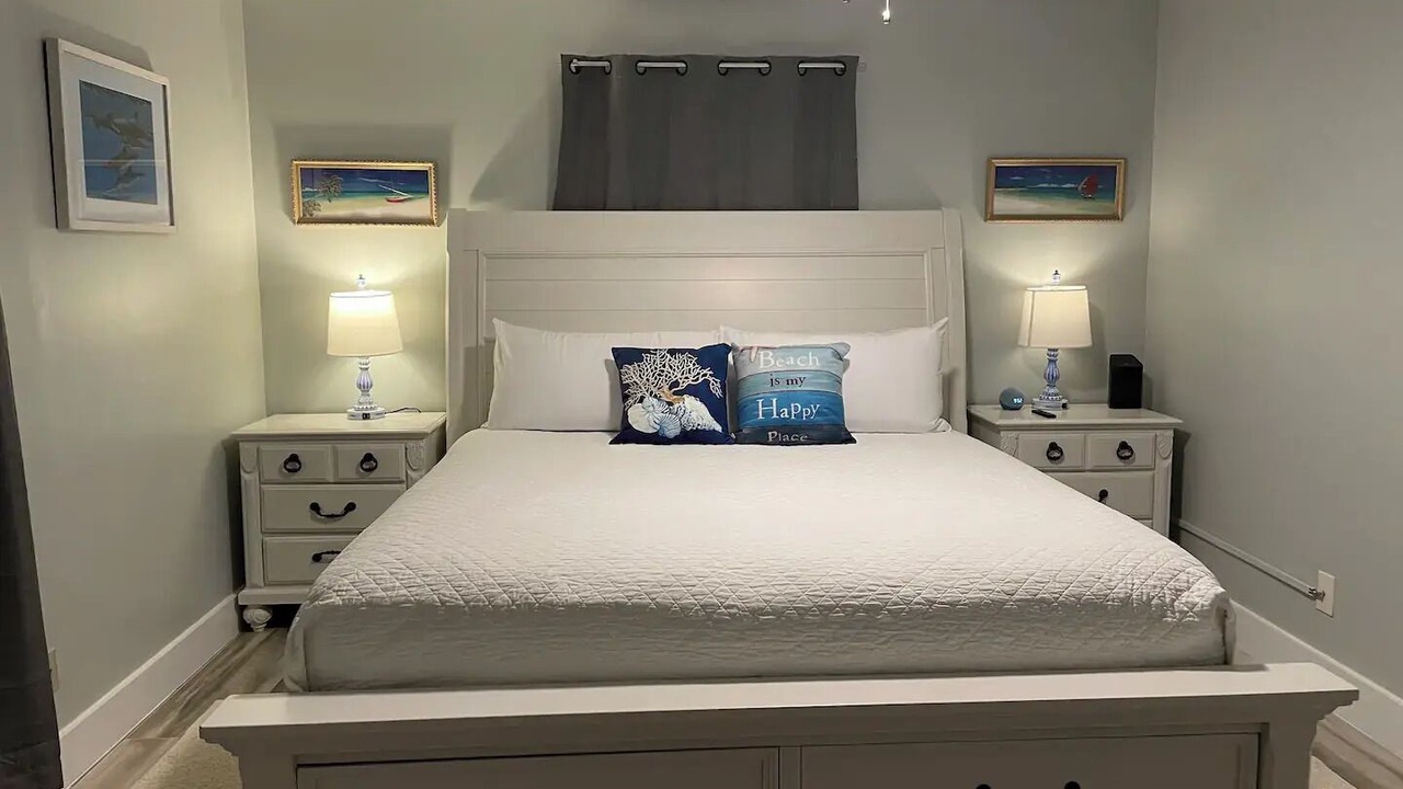 Photo of Bedroom in Holiday Isle