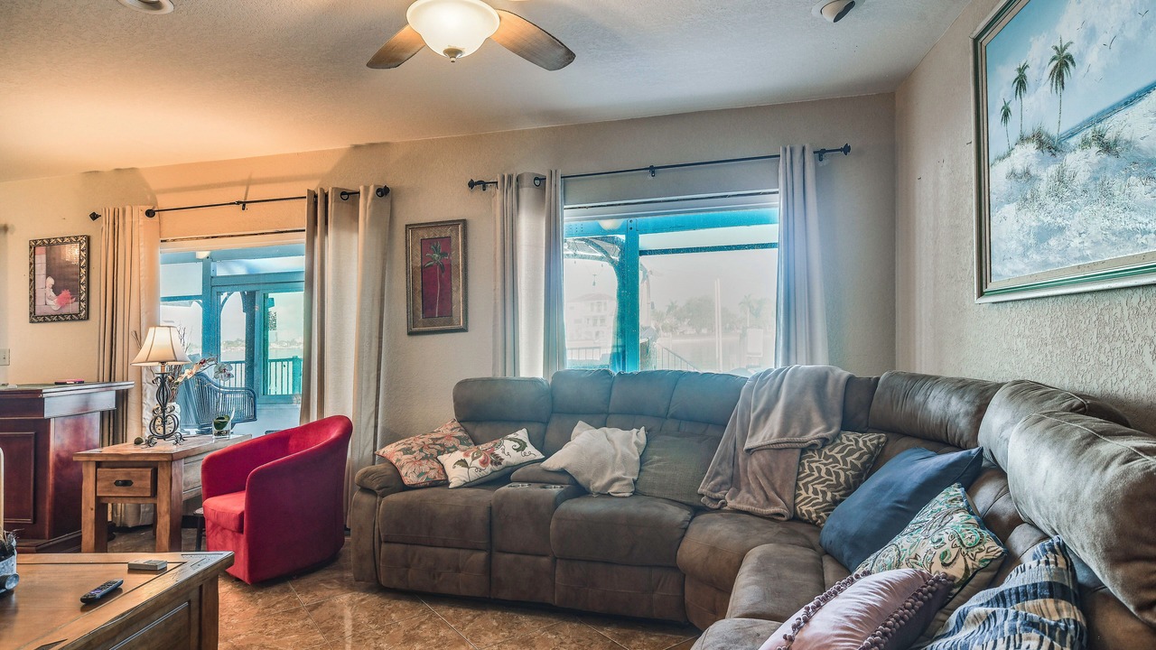 Photo of Livingroom in St. Petersburg