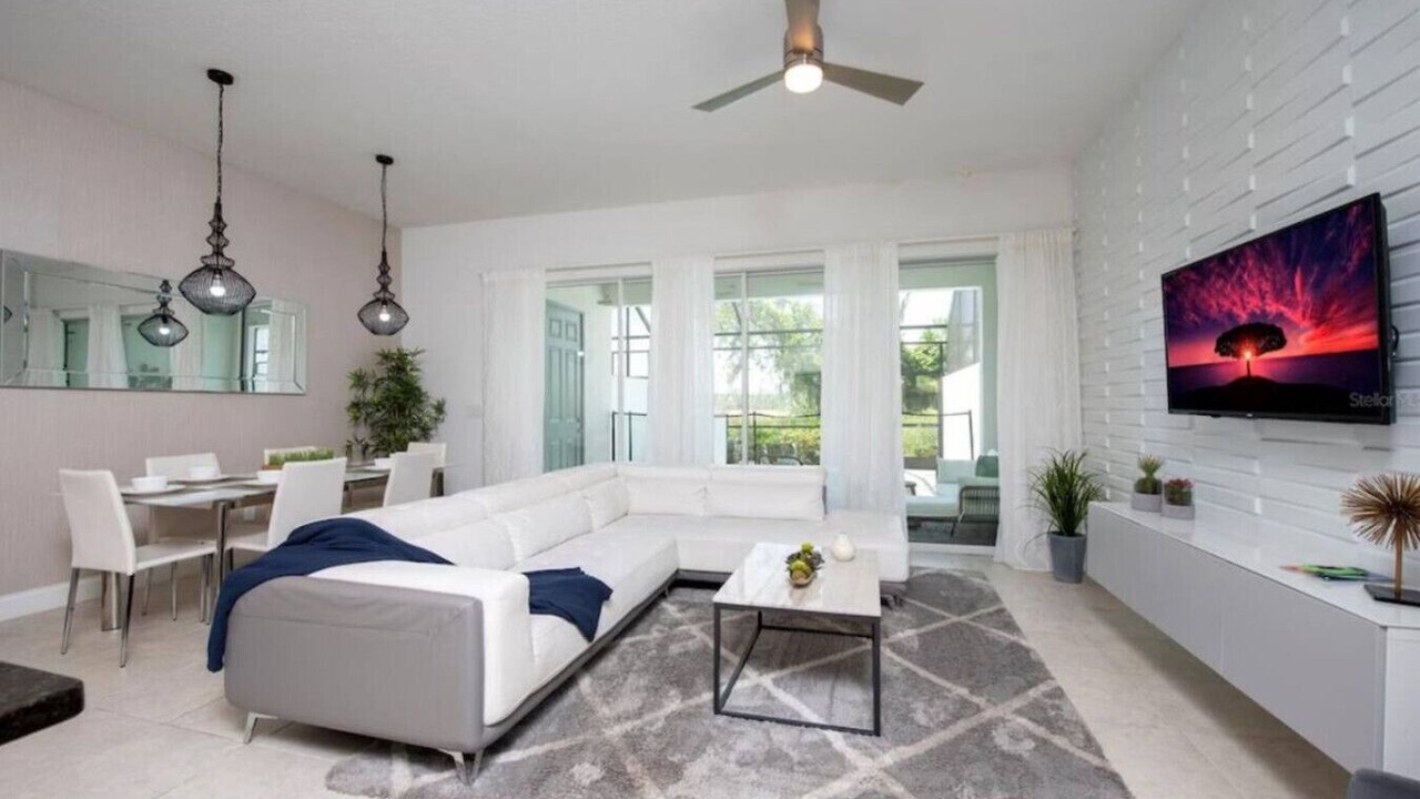 Photo of Livingroom in Davenport