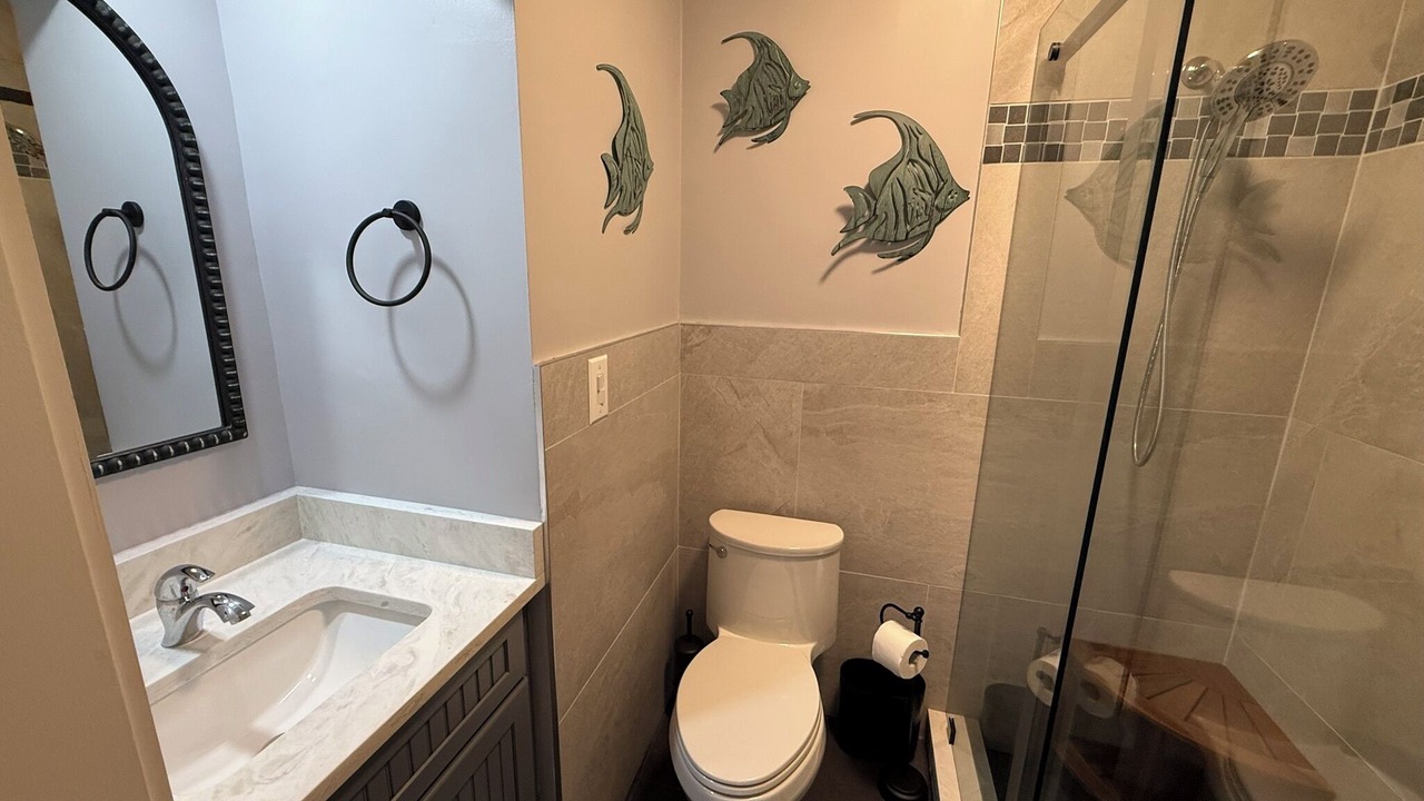 Photo of Bathroom in Golden Beach