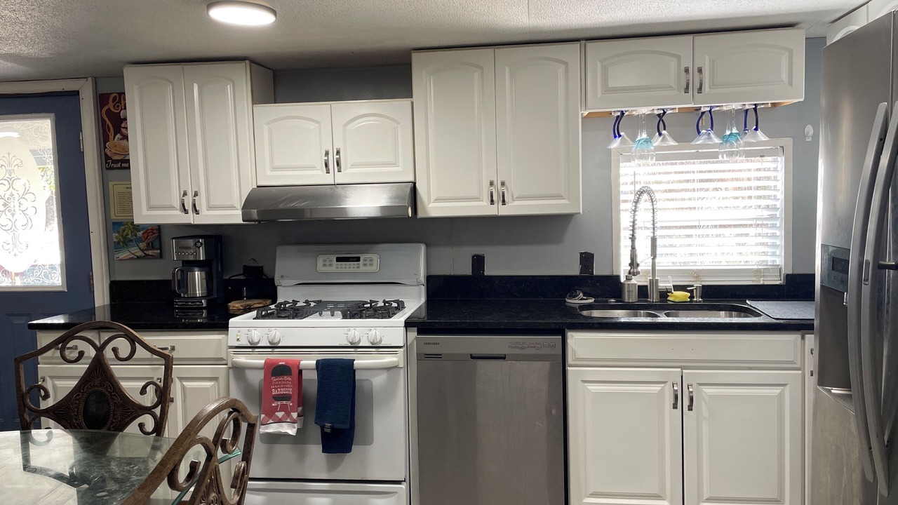 Photo of Kitchen in Bearss Plaza