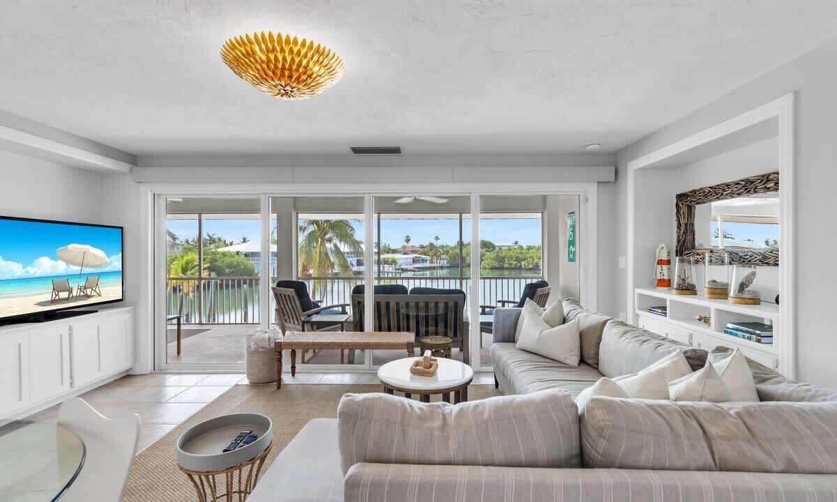 Photo of Livingroom in Marathon
