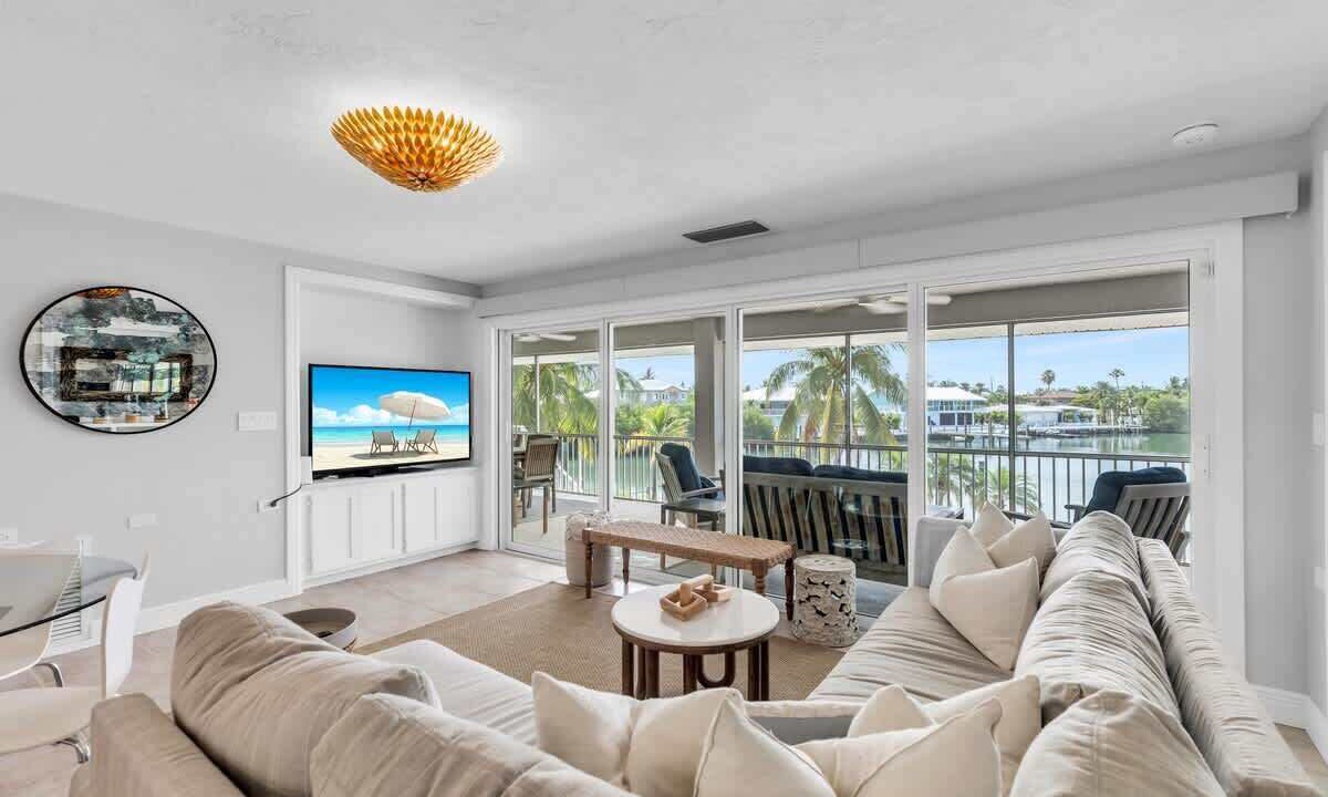 Photo of Livingroom in Marathon
