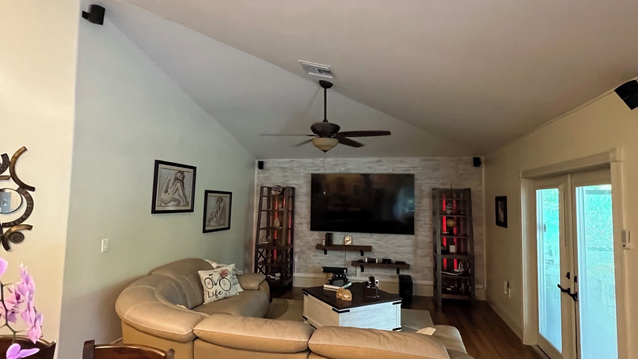 Photo of Livingroom in Joel