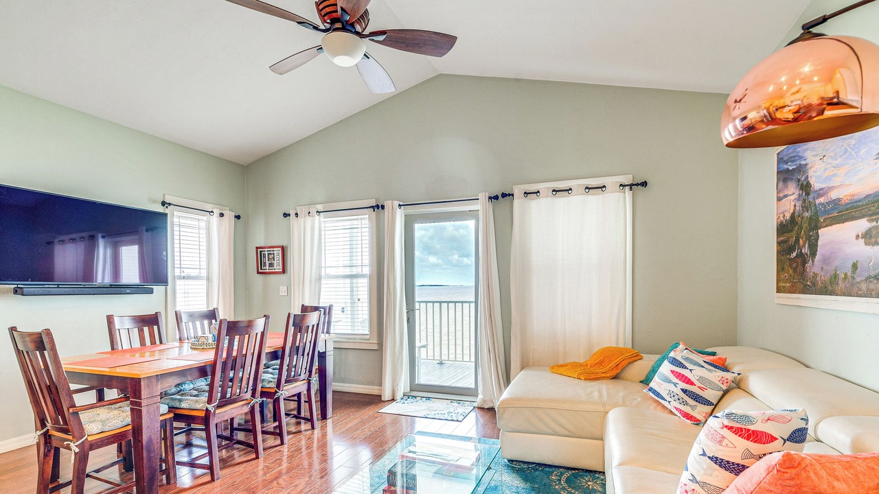 Photo of Bedroom in Cedar Key