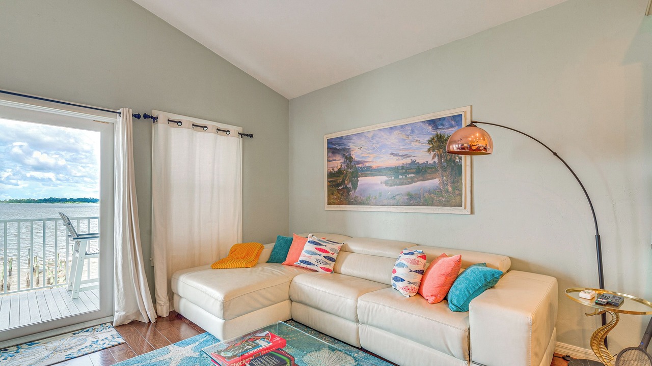 Photo of Livingroom in Cedar Key