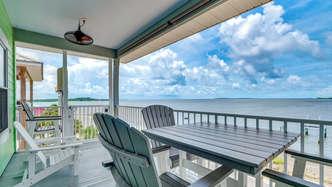 Photo of Patio Balcony in Cedar Key