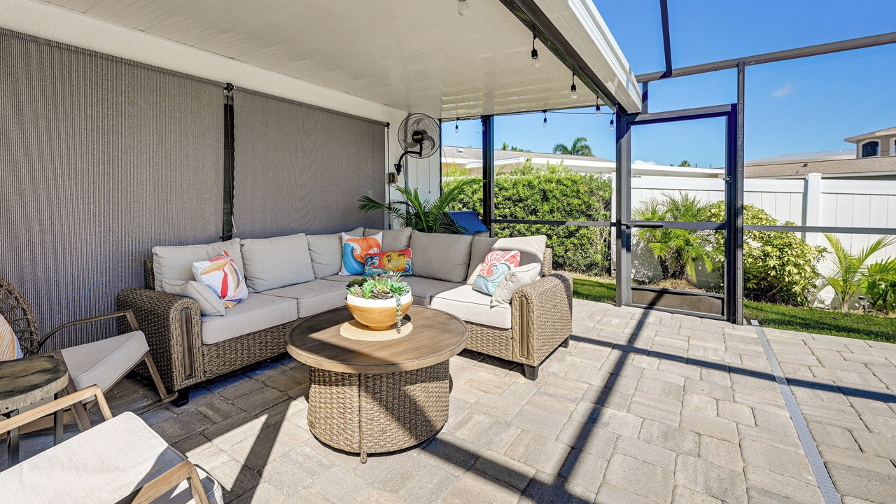 Photo of Patio Balcony in Bay Colony