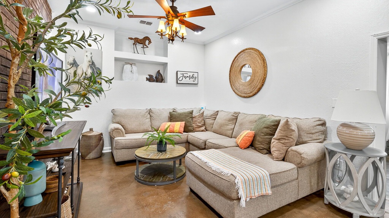 Photo of Livingroom in Tampa