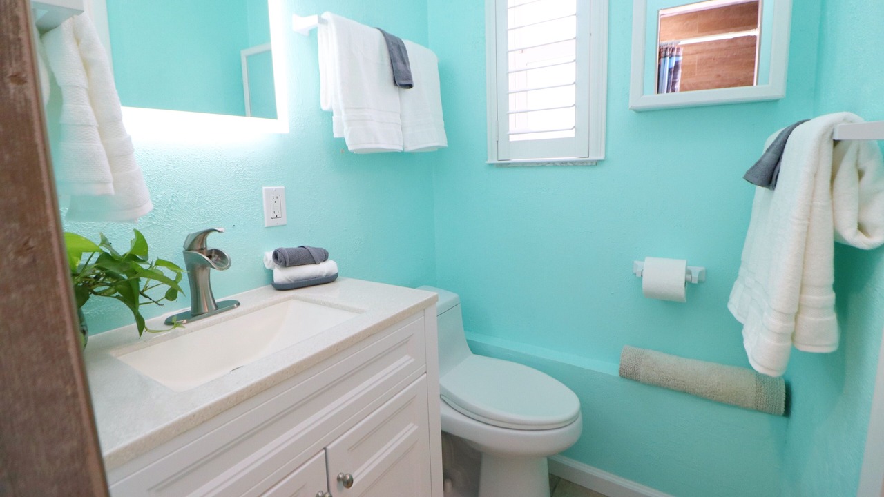 Photo of Bathroom in New Smyrna Beach