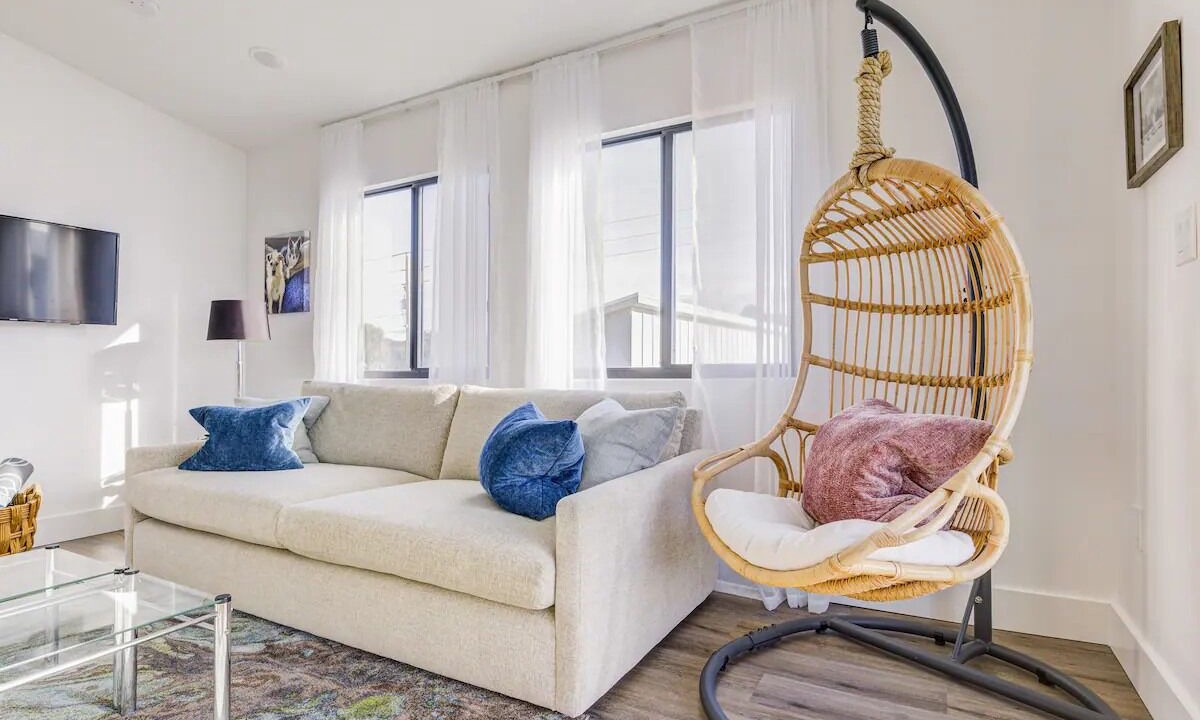 Photo of Livingroom in Crescent Beach