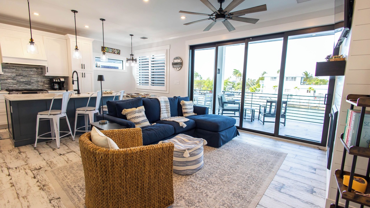 Photo of Livingroom in Cudjoe Gardens