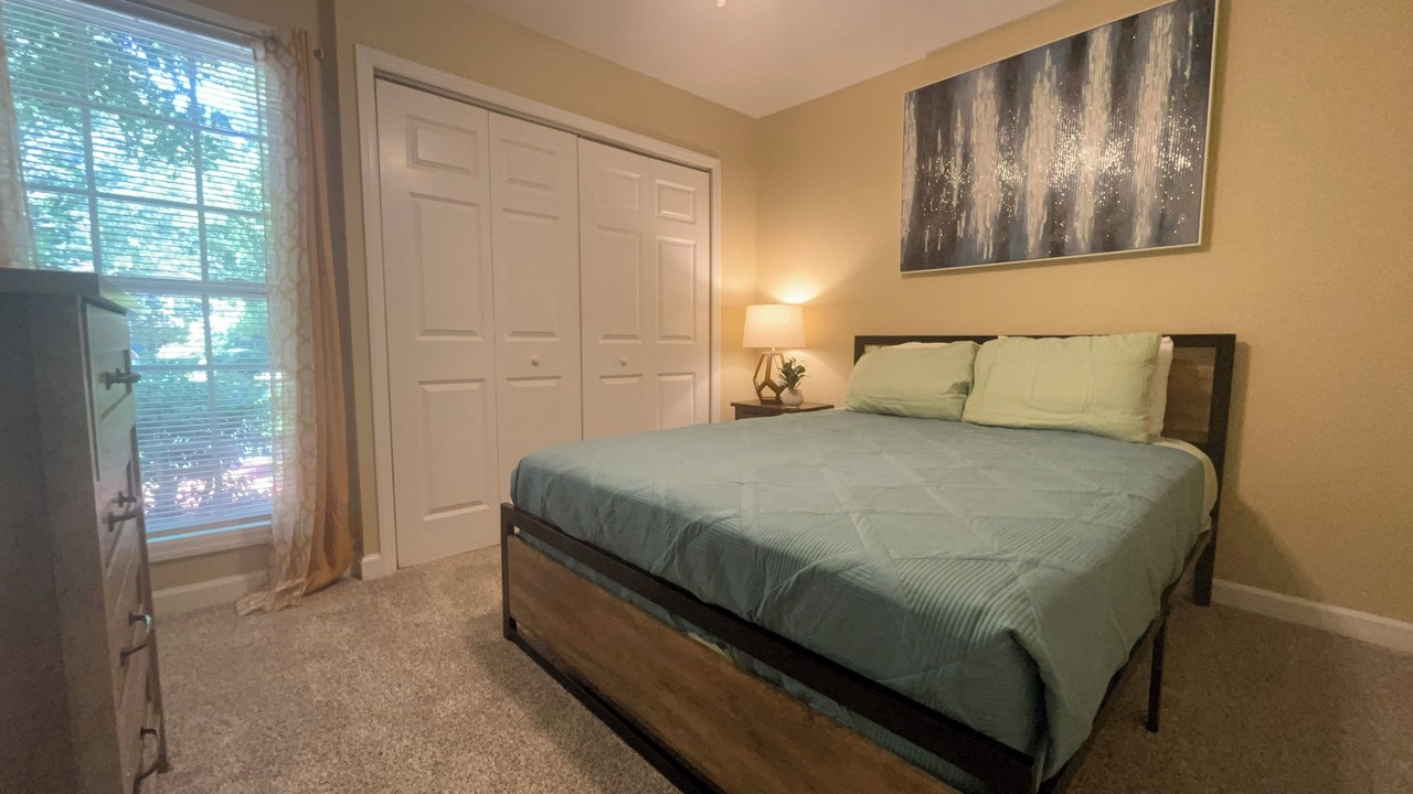 Photo of Bedroom in Valdosta
