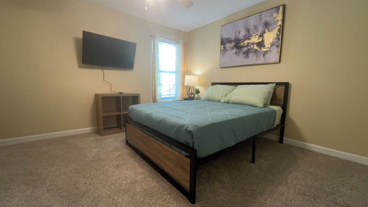 Photo of Bedroom in Valdosta
