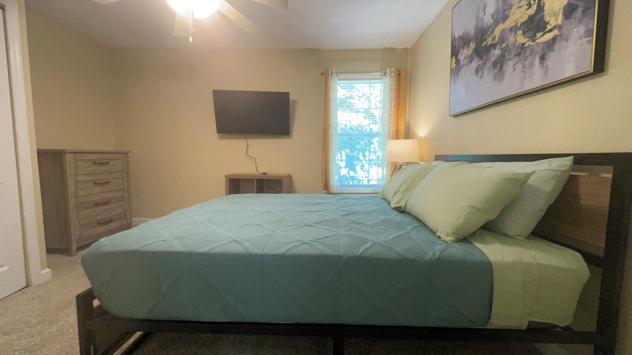 Photo of Bedroom in Valdosta