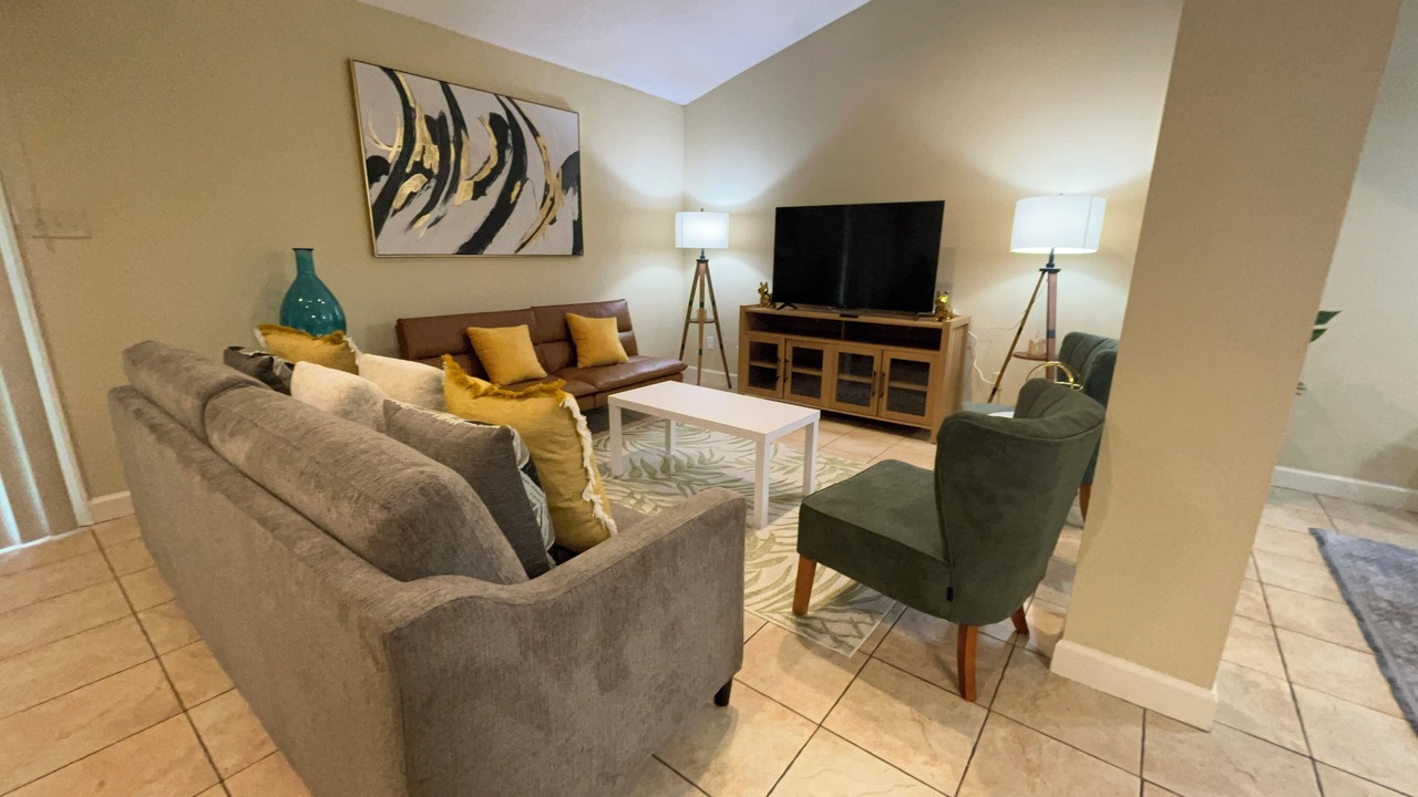 Photo of Livingroom in Valdosta