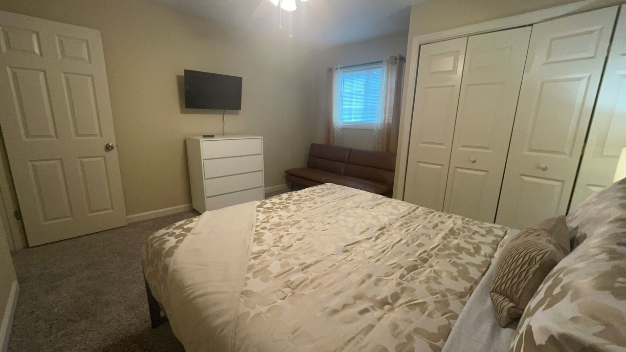Photo of Bedroom in Valdosta