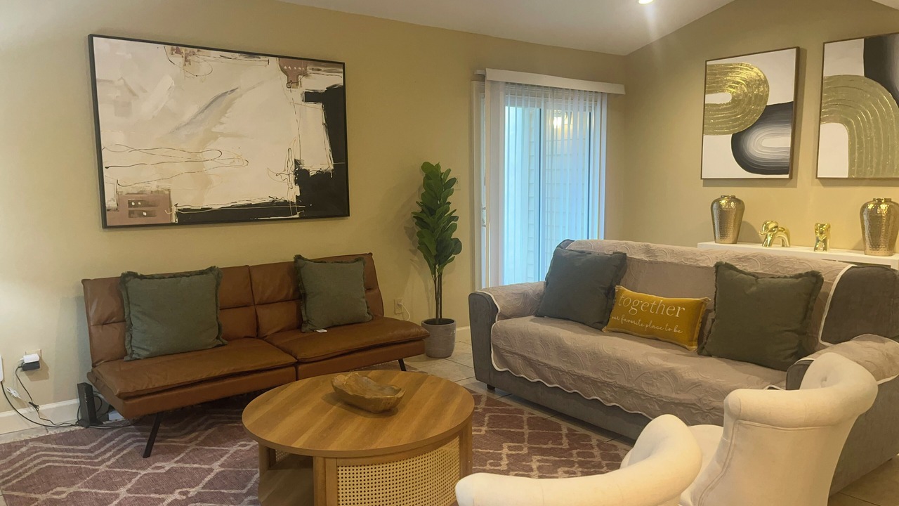 Photo of Livingroom in Valdosta