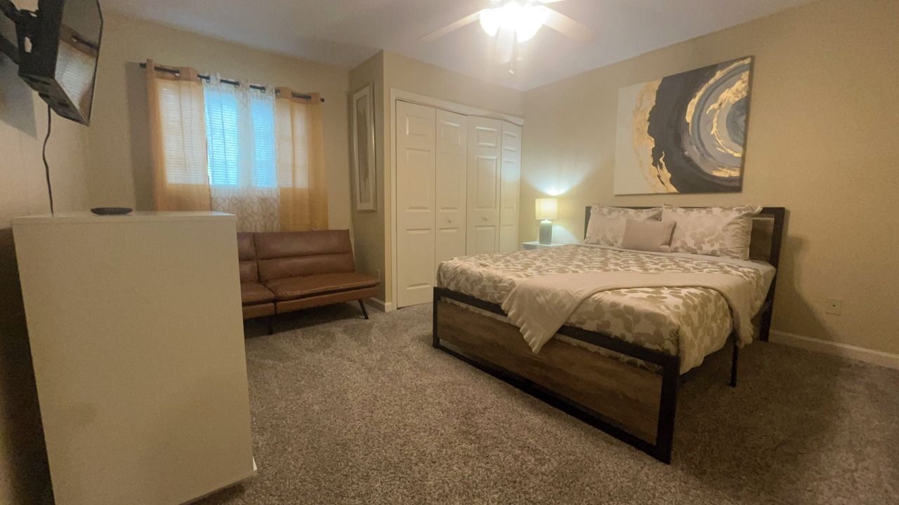 Photo of Bedroom in Valdosta