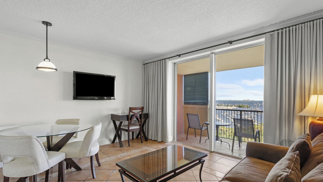 Photo of Livingroom in Coconut Grove