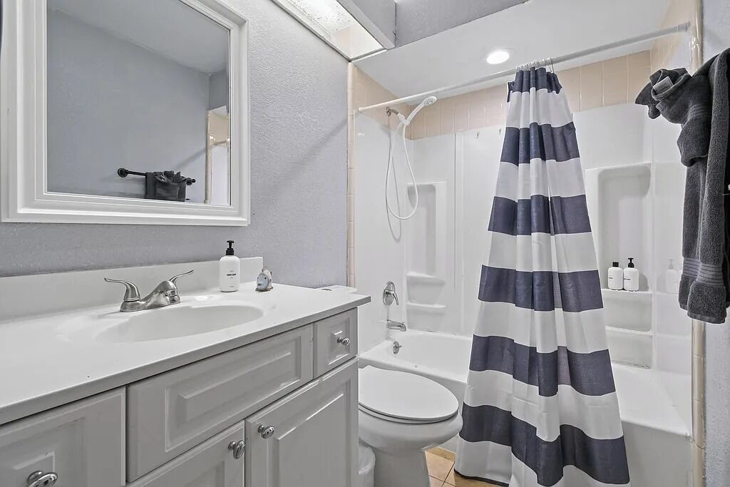 Photo of Bathroom in Port Saint Lucie