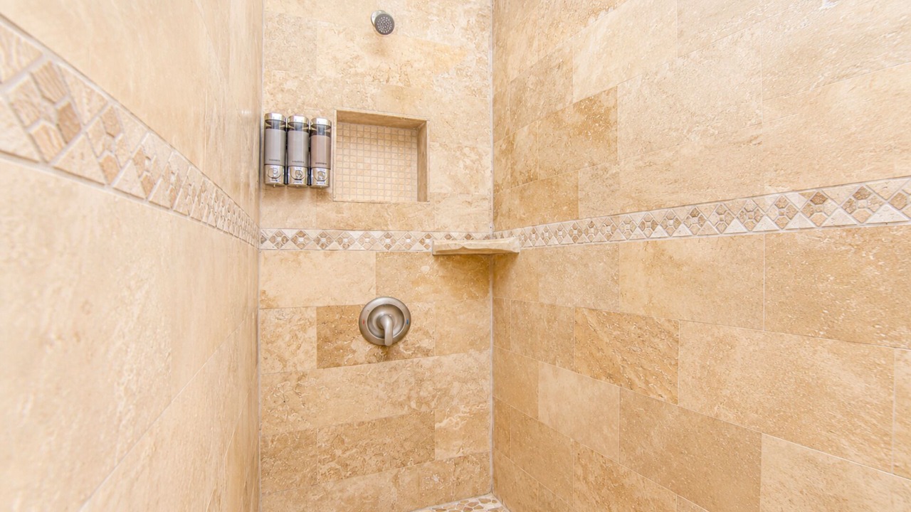 Photo of Bathroom in Largo