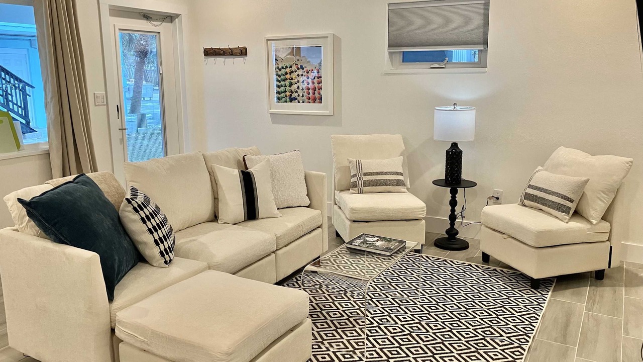 Photo of Livingroom in Bay Esplanade